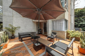 Ideal Location With Huge Terrace & Great View